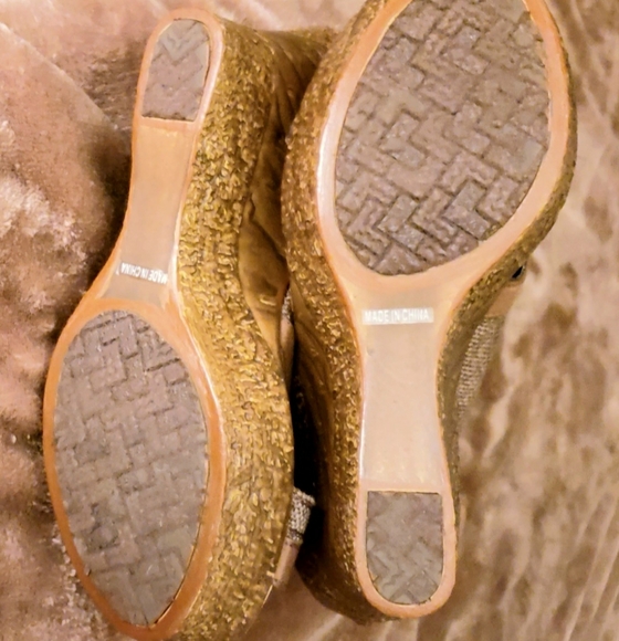 *****SOLD*****           Herever Wedges - Picture 12 of 15